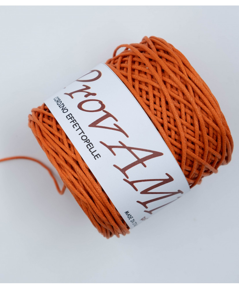 Cotone 85% Poliestere 10% Altrefibre 5%