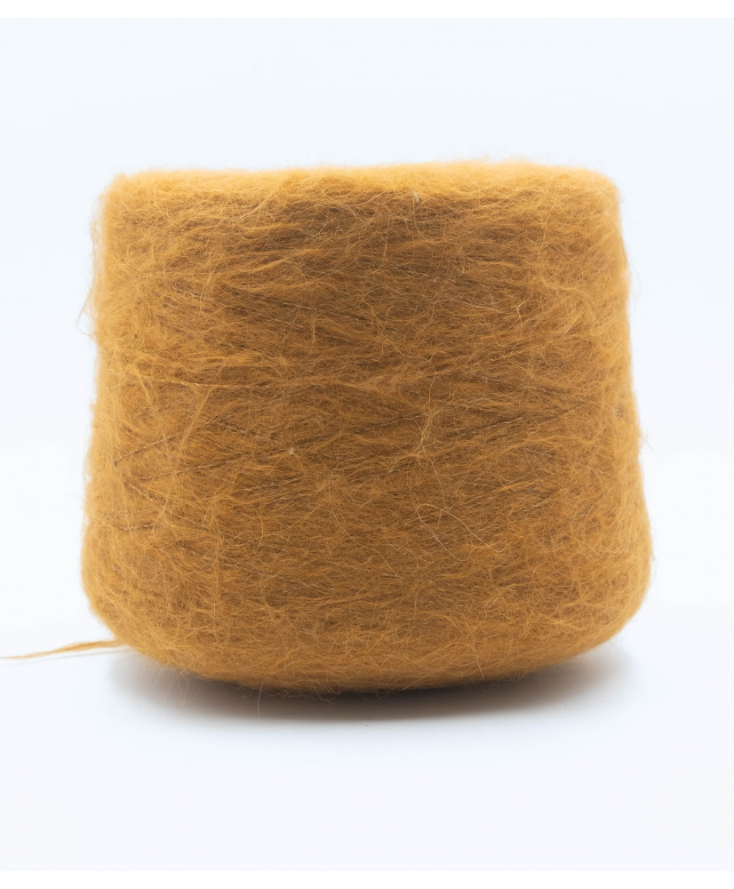 Alpaca Suri 25% Alpaca Suri Huarizo 25% Wool 17% Nylon 33%