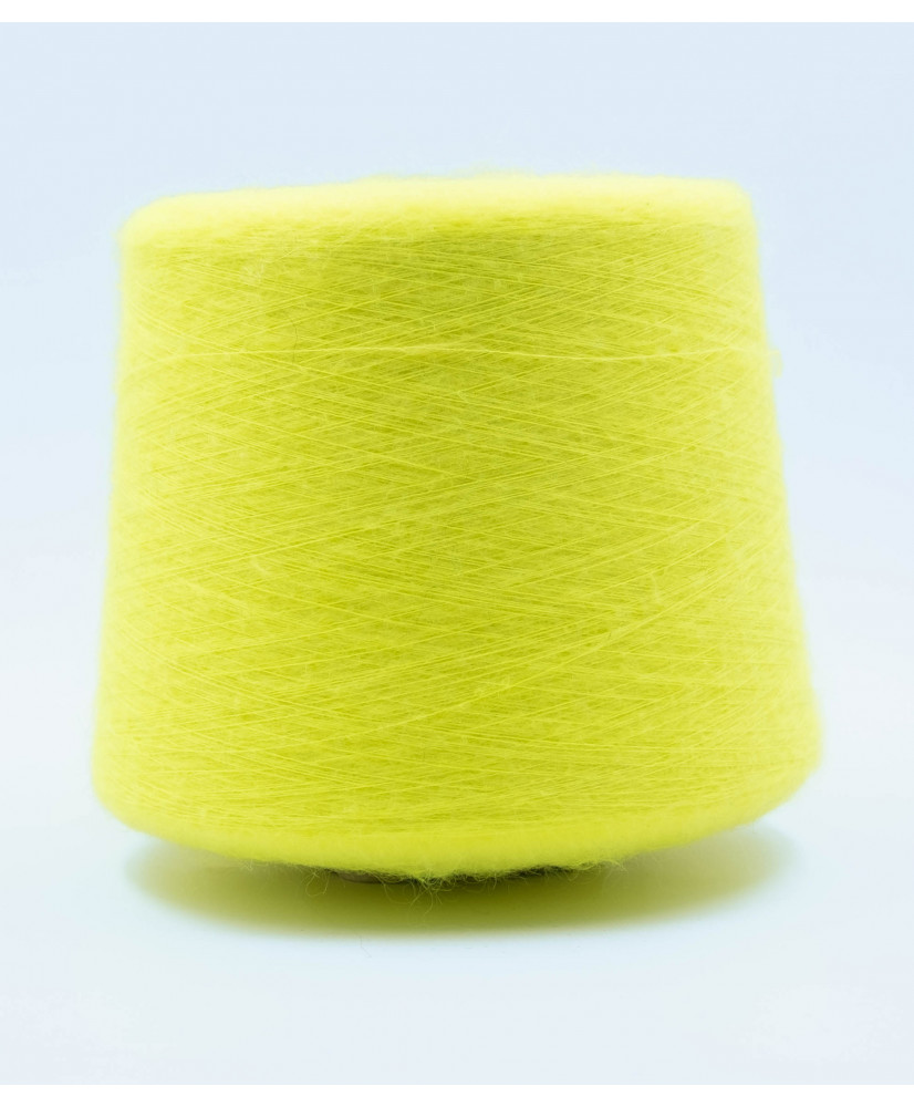 Mohair 67% Merino 5% Polyamide 28%
