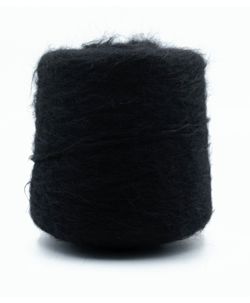Alpaca suri 74% Wool 22% Nylon 4%