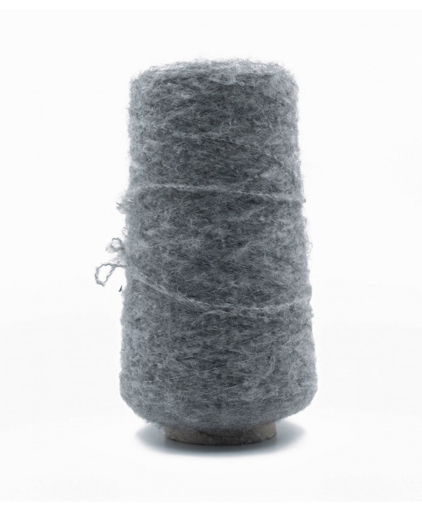 Baby alpaca 59% Cashmere 15% Fine merino 6% Polyamide 20%