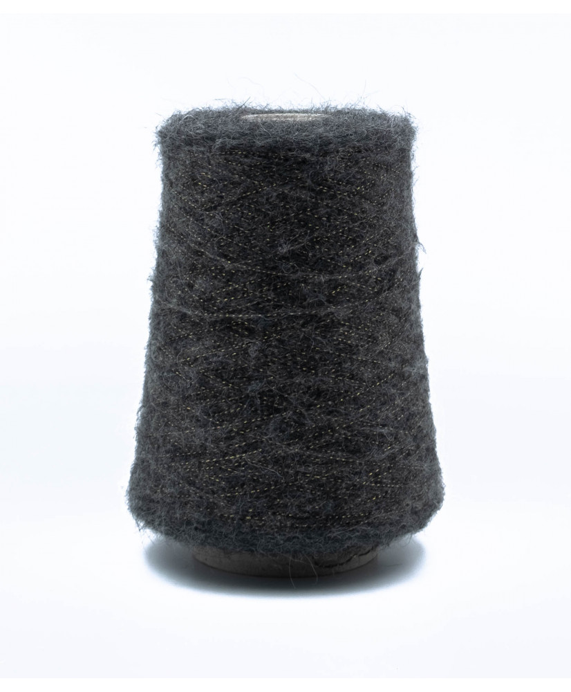 Alpaca 67% Wool 12% Polyamide 15% Polyester 6%