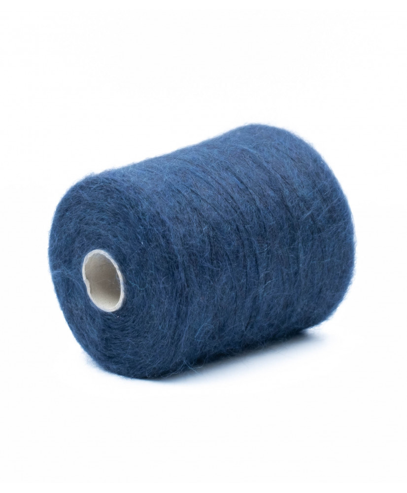 Kidmohair 61% Poliammide 31% Merino 8%