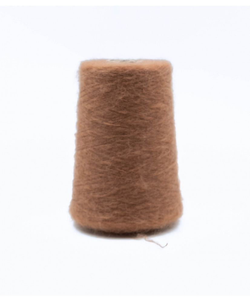 Kidmohair 61% Polyamide 31% Merino 8%