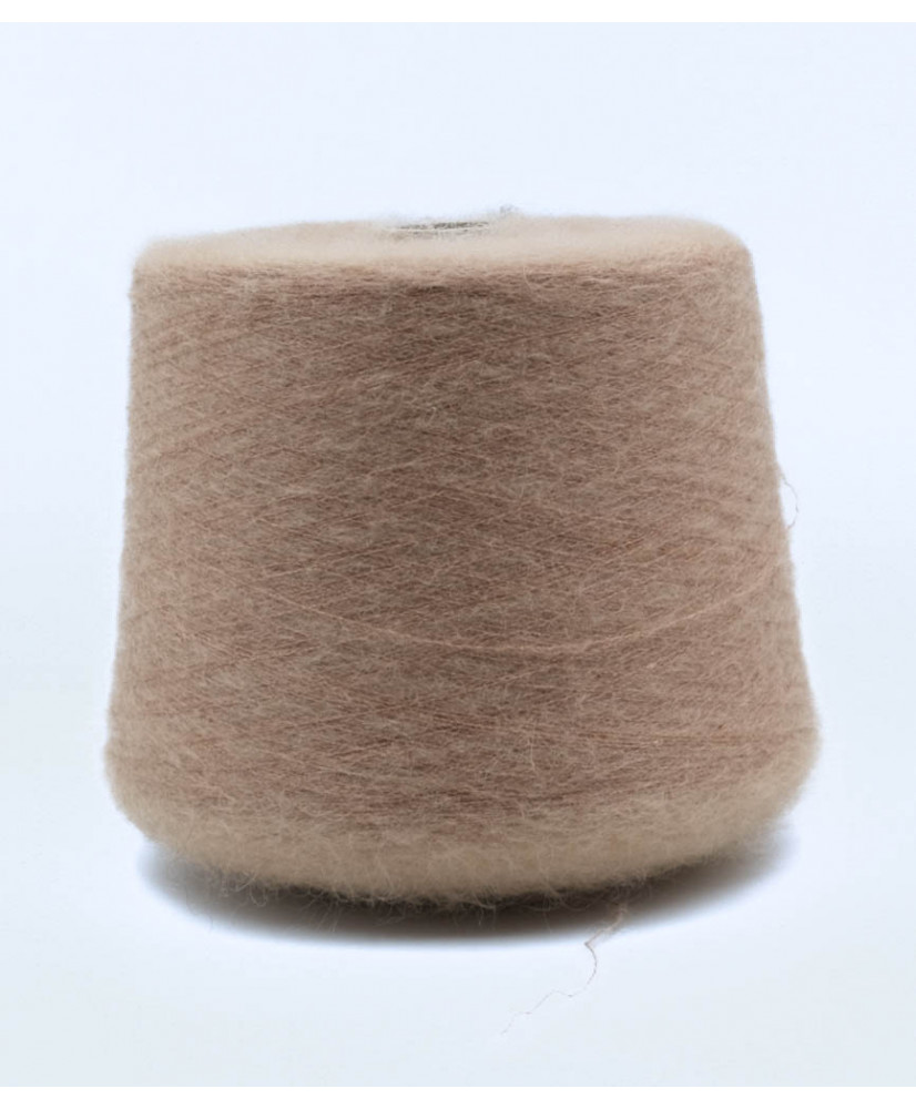 Kidmohair 58% Polyamide 36% Merino 6%