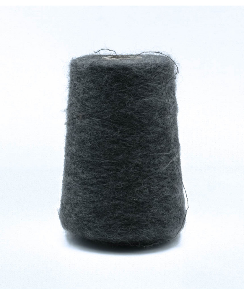 Kidmohair 58% Polyamide 36% Merino 6%