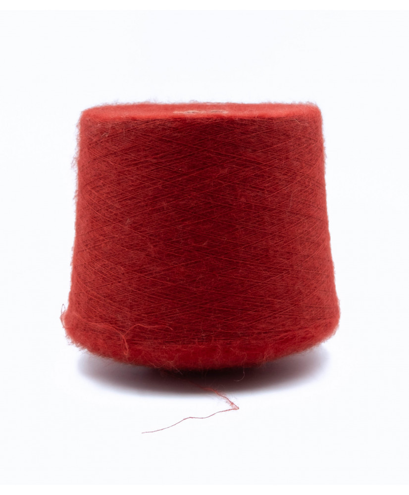 Kidmohair 58% Polyamide 36% Merino 6%