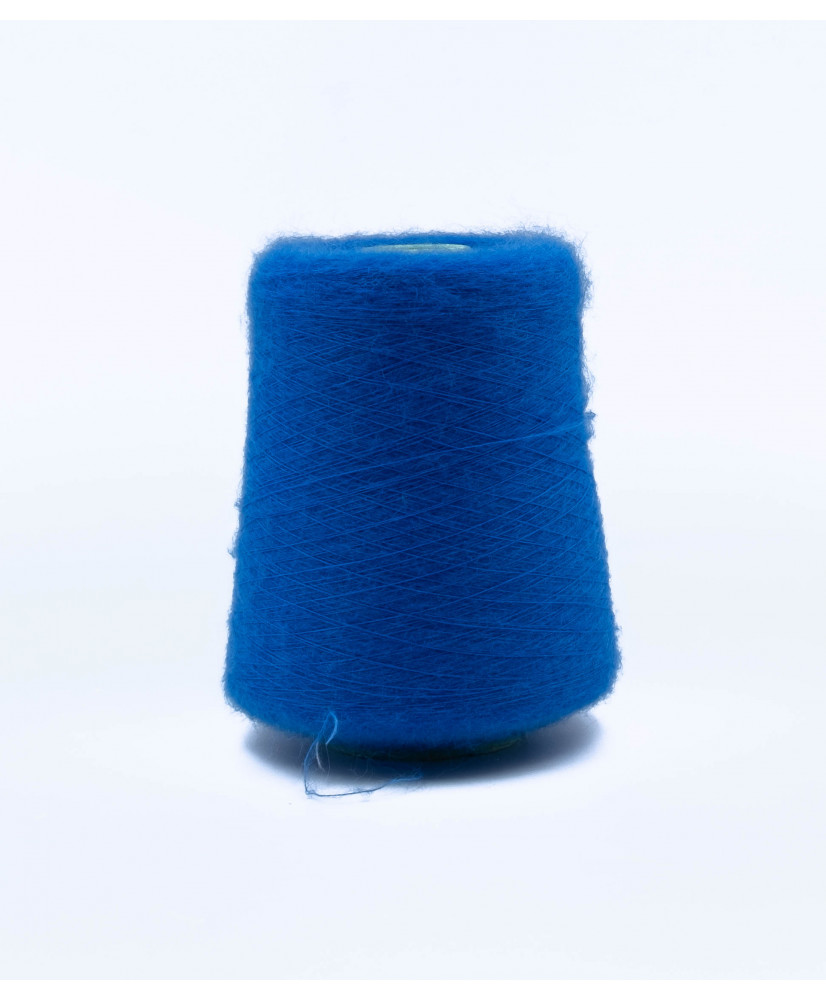 Kidmohair 58% Polyamide 36% Merino 6%