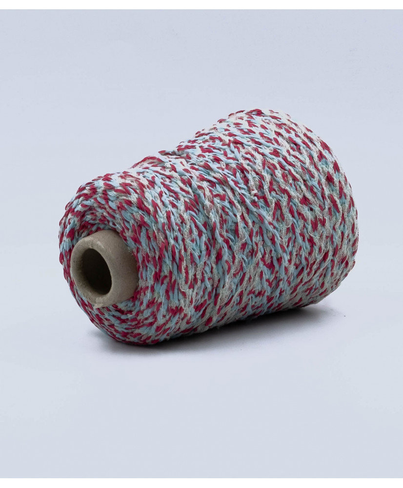 Polyamide 52% Polyester 48%