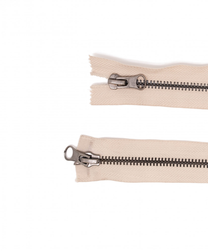 Double opening metal zipper