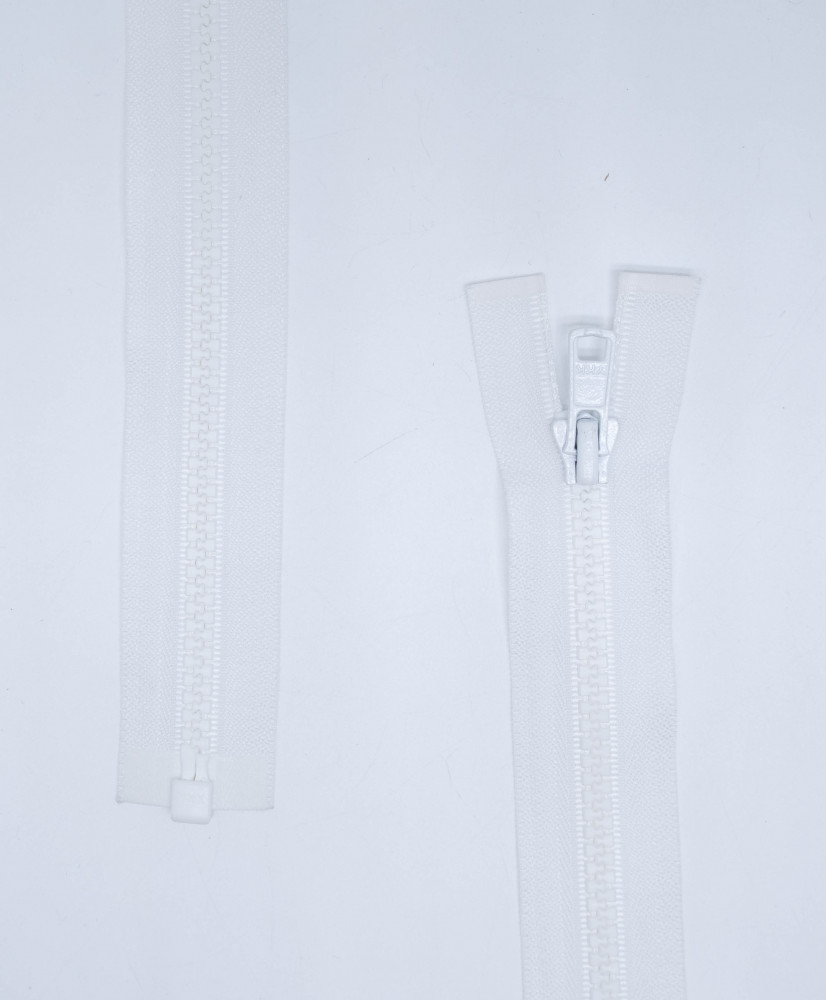 Plastic zipper with removable chain