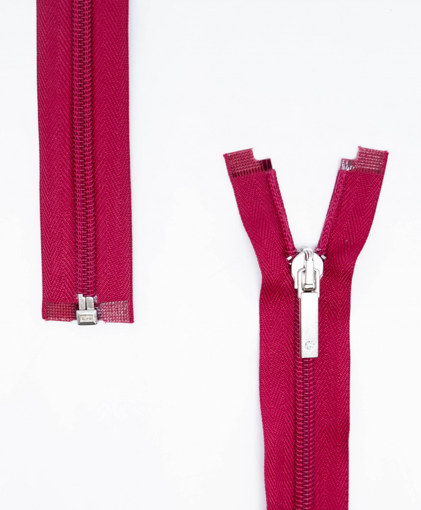 Plastic zipper with releasable chain and metal slider