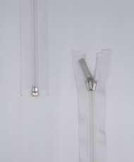 Plastic zipper with releasable chain and metal slider