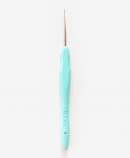 Crochet hook with ergonomic silicon handle