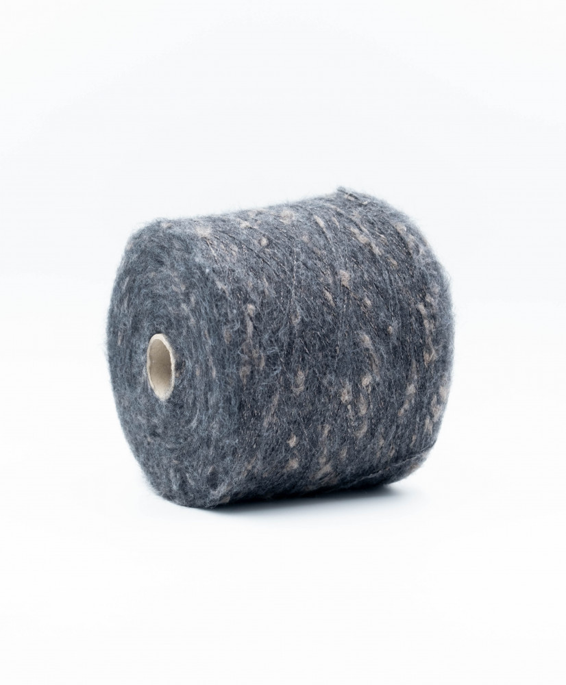 Cotton 38% Baby alpaca 17% Merino 13% Polyamide 32%