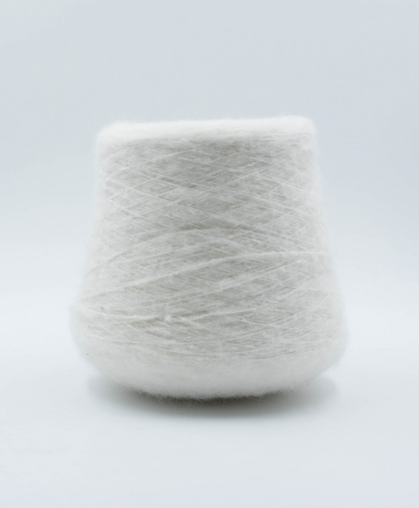 Baby Alpaca 56% Silk 16% Recycled Polyamide 20% Polyamide 8%