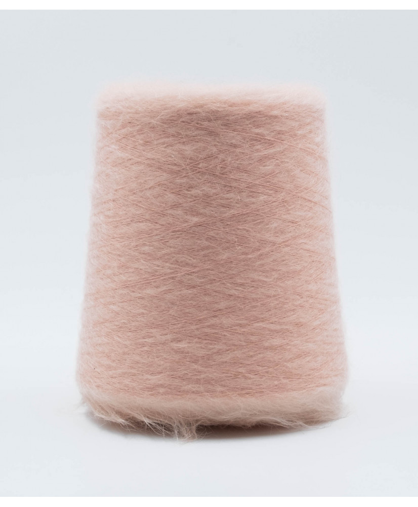 Mohair 67% Merino 5% Polyamide 28%