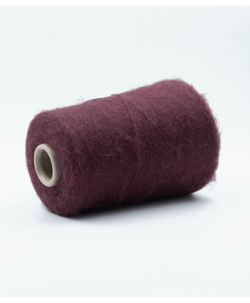 Baby alpaca 60% Fine merino 10% Polyamide 30%