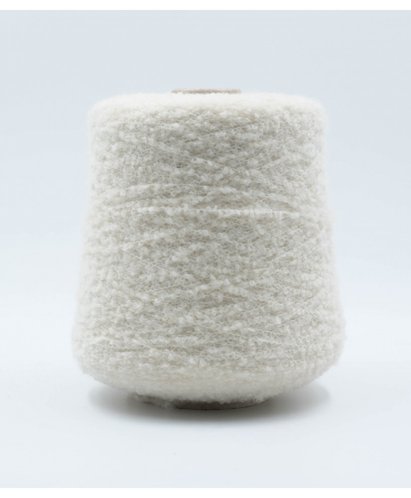 Merino 60% Yak 25% Polyamide 13% Elastane 2%