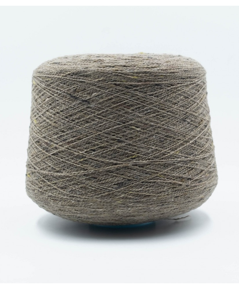 Cashmere 29% Lambswool Superfine 68% Polyester 3%